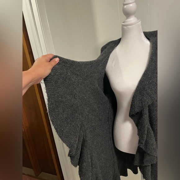 Style & Co dark gray ruffled mid length cardigan smoke free home no damage clean - Picture 3 of 5